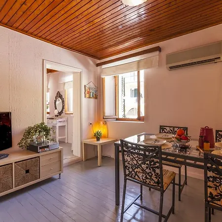 Lemon Tree Old Town Corfu Apartment *